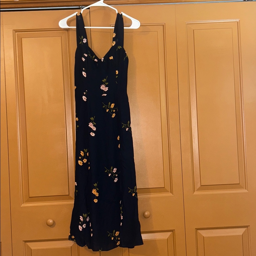 Reformation Fulton Dress Princess Margaret Floral Midi 2 - Picture 3 of 10
